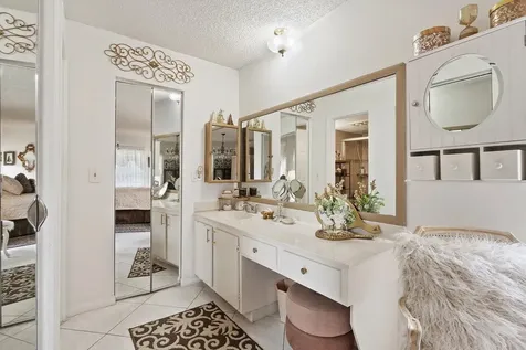 5010 Privet Place Delray Beach FL 33484