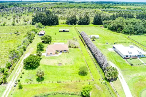 3768 Seminole Road Fort Pierce FL 34951