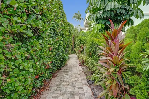 835 NE 16th Terrace Fort Lauderdale FL 33304