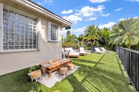 272 Imperial Lane Lauderdale By The Sea FL 33308