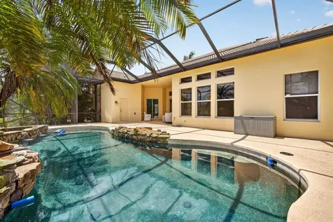 886 SW Grand Reserves Boulevard Port St Lucie FL 34986