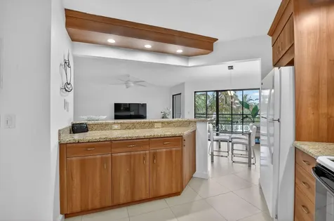 5851 Camino Del Sol Boca Raton FL 33433