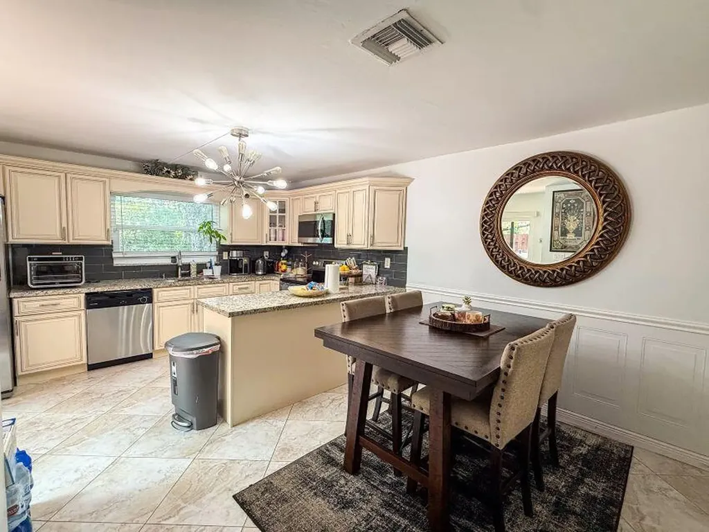 5818 Swordfish Court Tamarac FL 33319