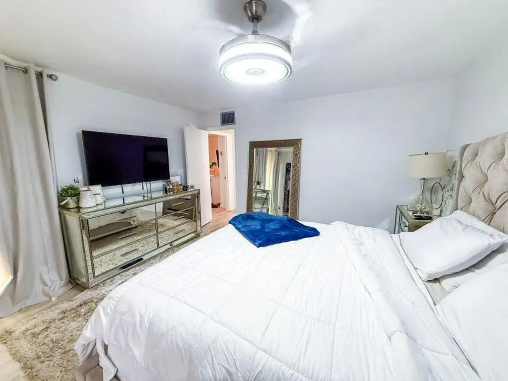 5818 Swordfish Court Tamarac FL 33319