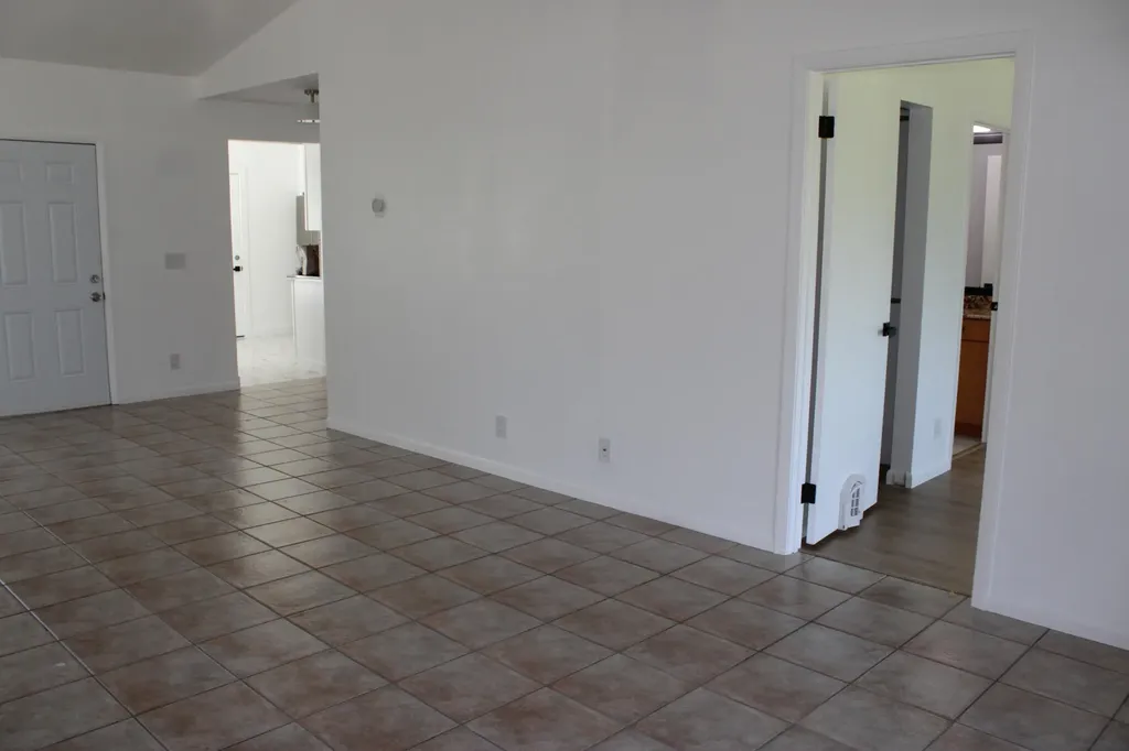 3883 Island Club Circle W Lake Worth Beach FL 33462
