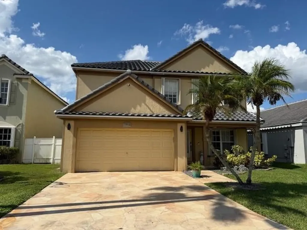 5861 N Plum Bay Parkway Tamarac FL 33321