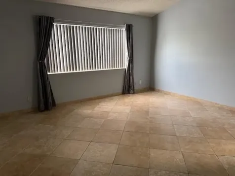 5861 N Plum Bay Parkway Tamarac FL 33321