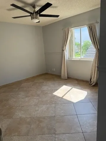 5861 N Plum Bay Parkway Tamarac FL 33321