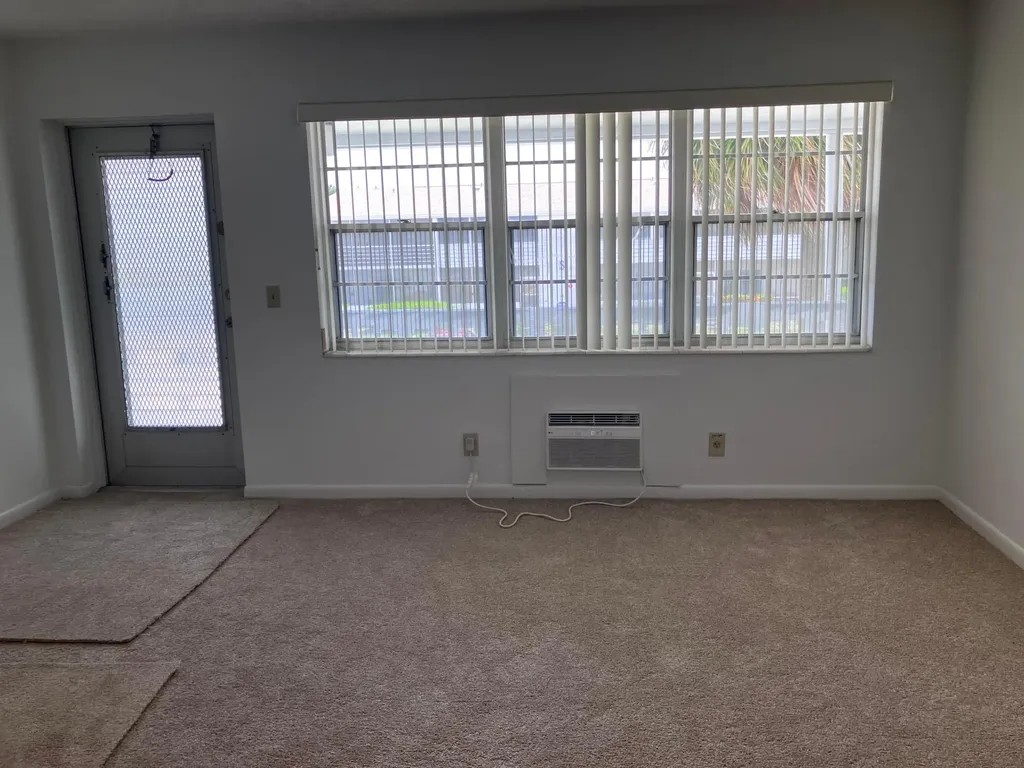 364 Northampton R West Palm Beach FL 33417
