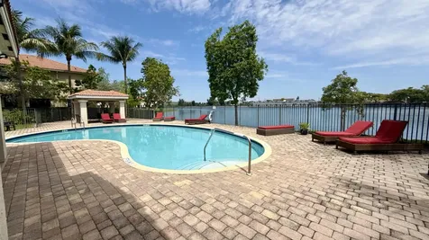 3332 NW 10th Pompano Beach FL 33064