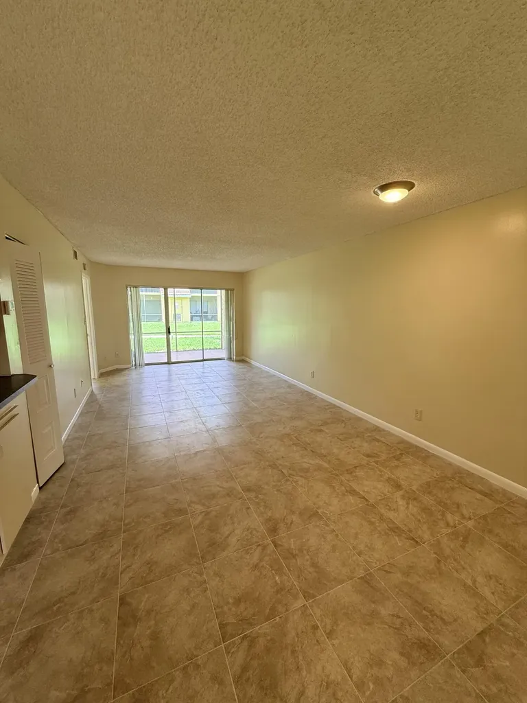1142 Coral Club Coral Springs FL 33071