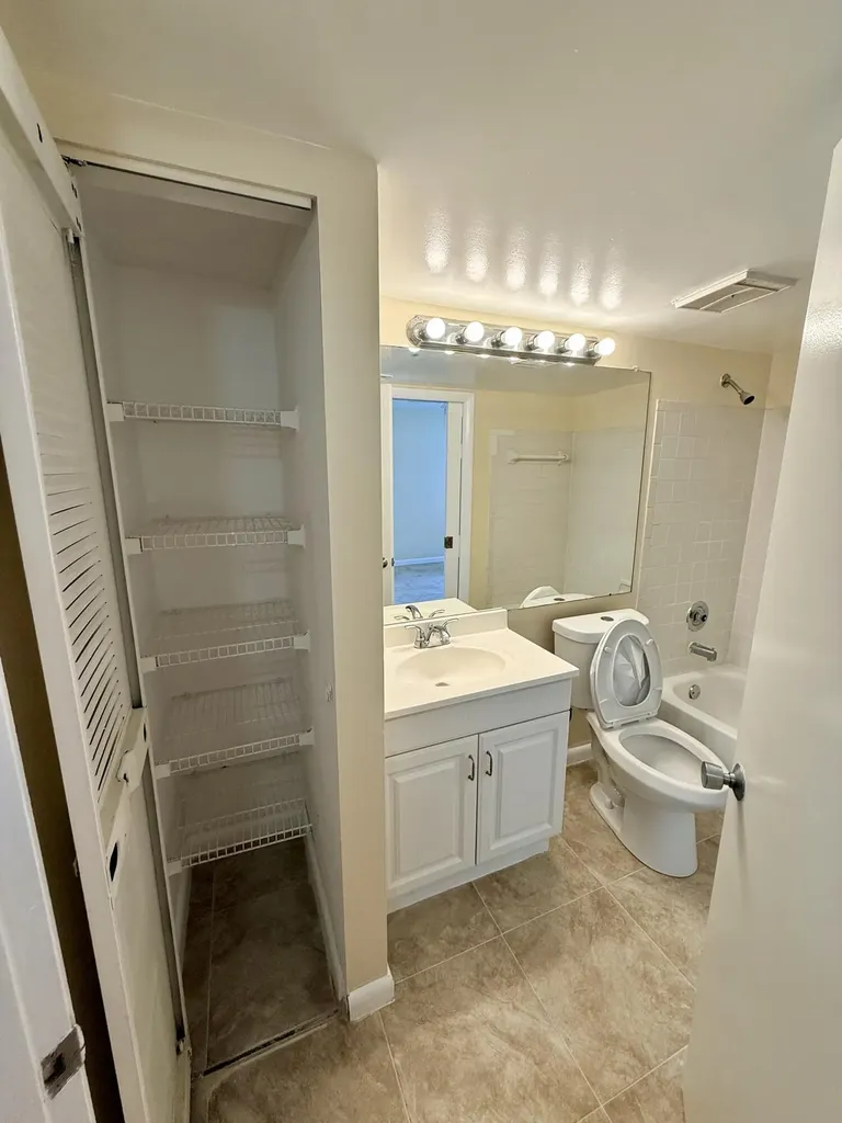1142 Coral Club Drive Coral Springs FL 33071