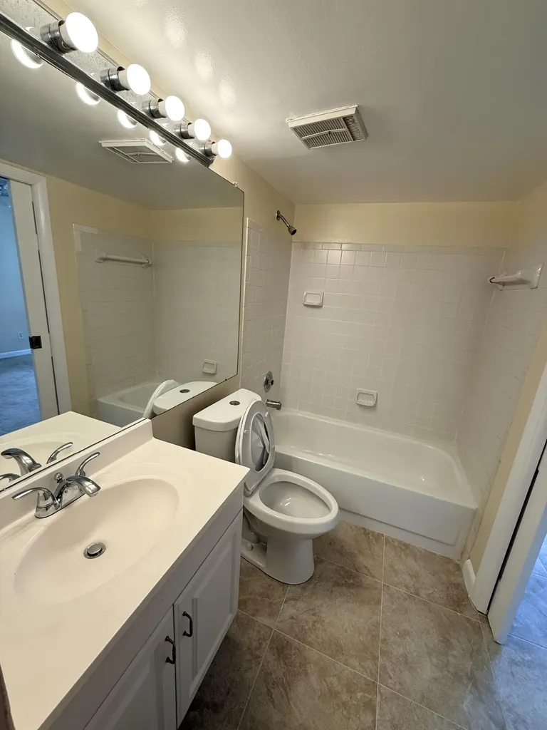 1142 Coral Club Coral Springs FL 33071