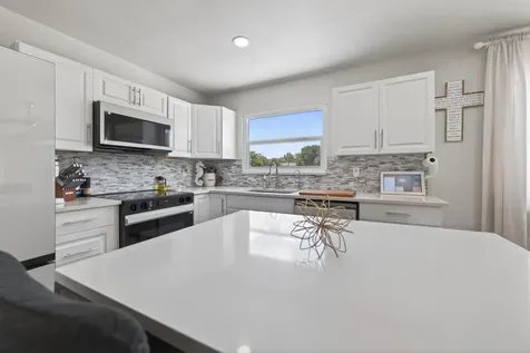 264 SW Cherryhill Road Port St Lucie FL 34953