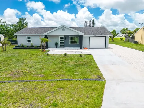 264 SW Cherryhill Road Port St Lucie FL 34953