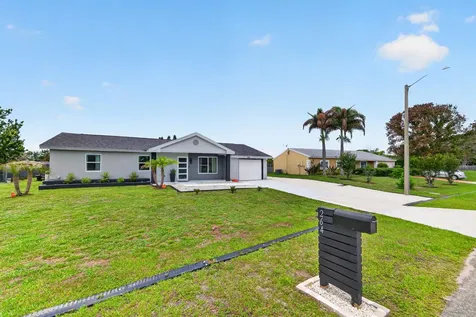 264 SW Cherryhill Road Port St Lucie FL 34953