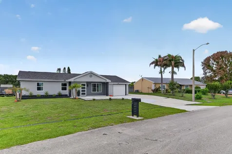 264 SW Cherryhill Road Port St Lucie FL 34953