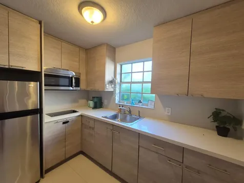 1007 SE 2nd Court Fort Lauderdale FL 33301