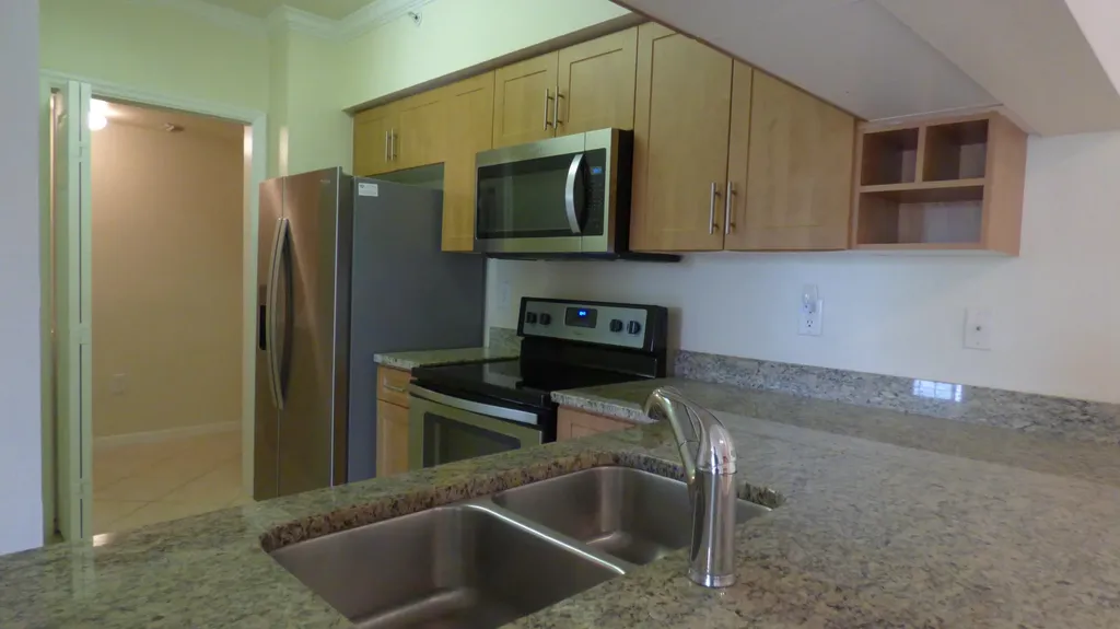 6510 Emerald Dunes West Palm Beach FL 33411