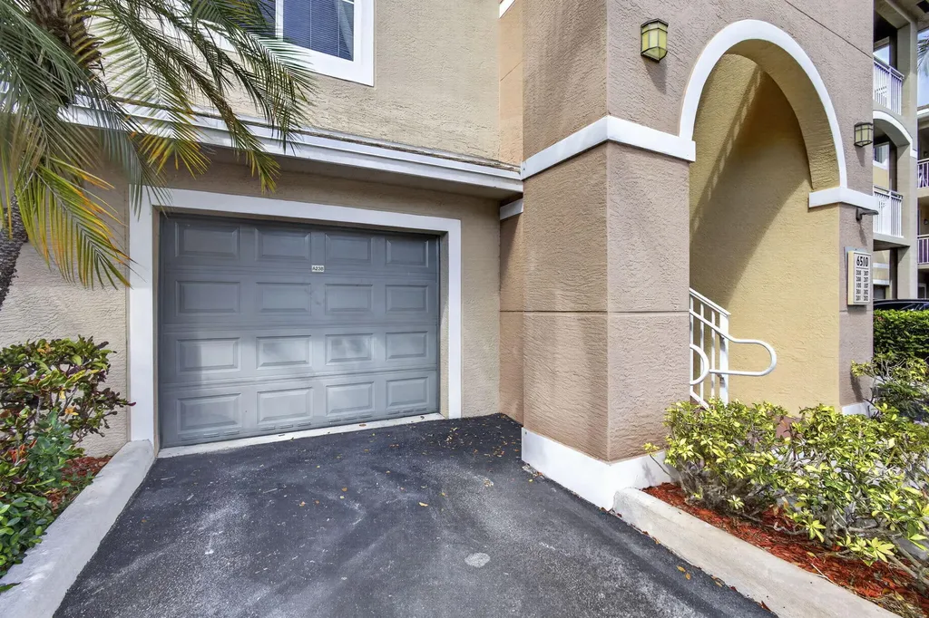 6510 Emerald Dunes Drive West Palm Beach FL 33411