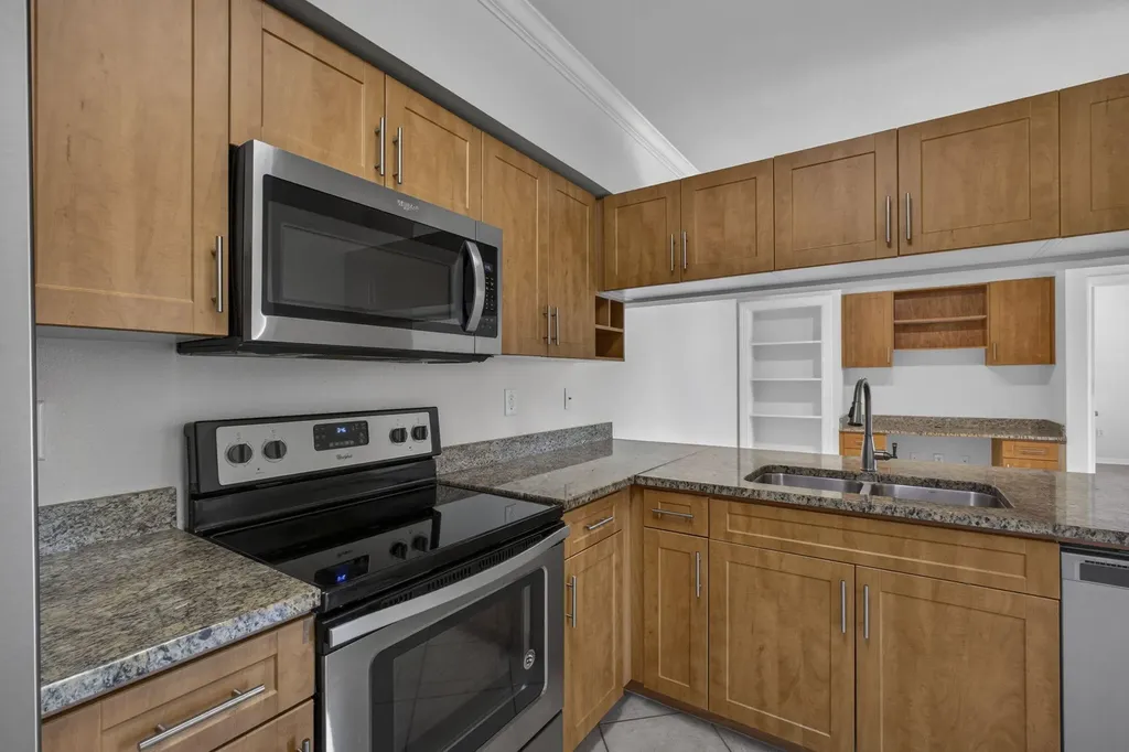 6510 Emerald Dunes Drive West Palm Beach FL 33411