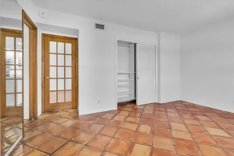 6000 N Ocean Lauderdale By The Sea FL 33308