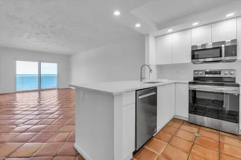 6000 N Ocean Lauderdale By The Sea FL 33308