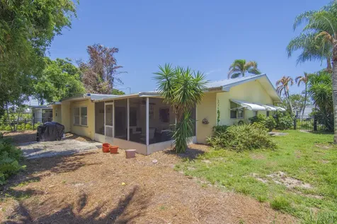 475 19th Place Vero Beach FL 32960