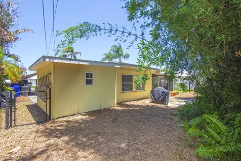 475 19th Place Vero Beach FL 32960