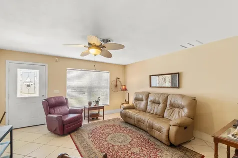 475 19th Place Vero Beach FL 32960