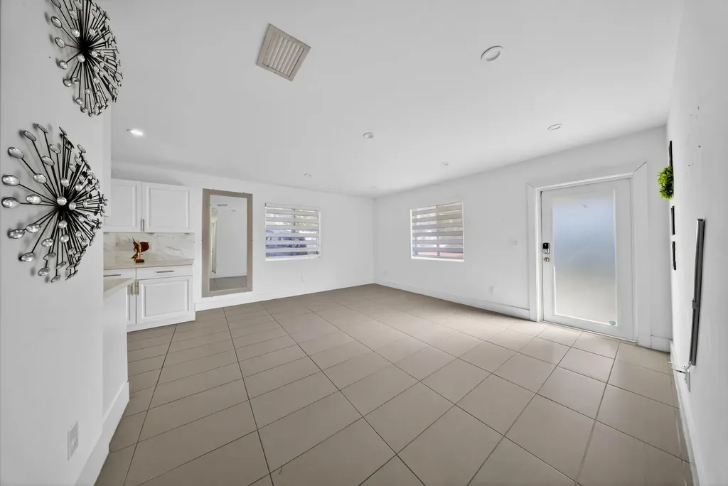 623 S Pine Street Lake Worth Beach FL 33460