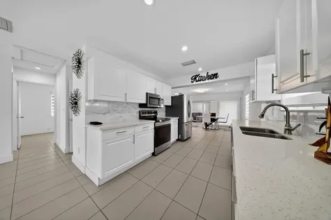 623 S Pine Street Lake Worth Beach FL 33460