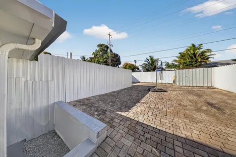 623 S Pine Street Lake Worth Beach FL 33460