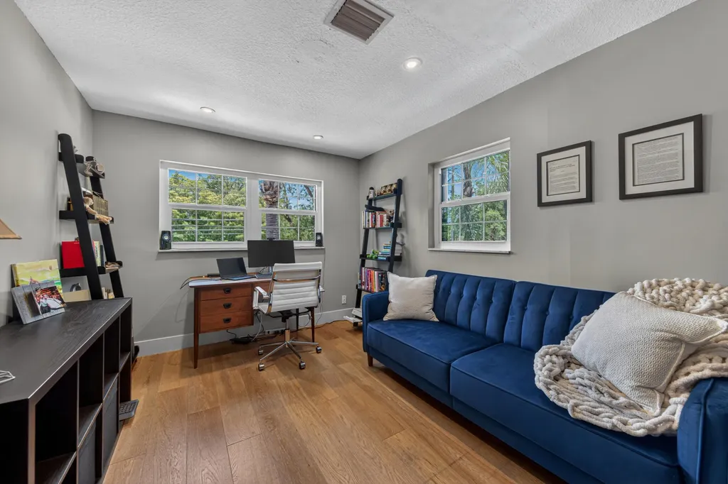 200 NE 17th Court Fort Lauderdale FL 33305