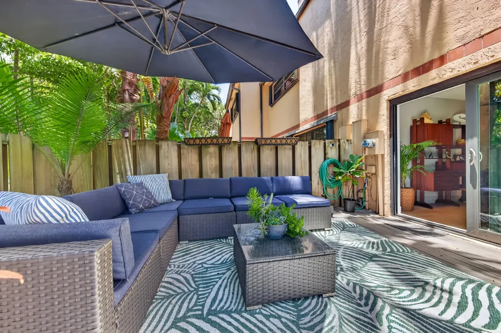 200 NE 17th Court Fort Lauderdale FL 33305