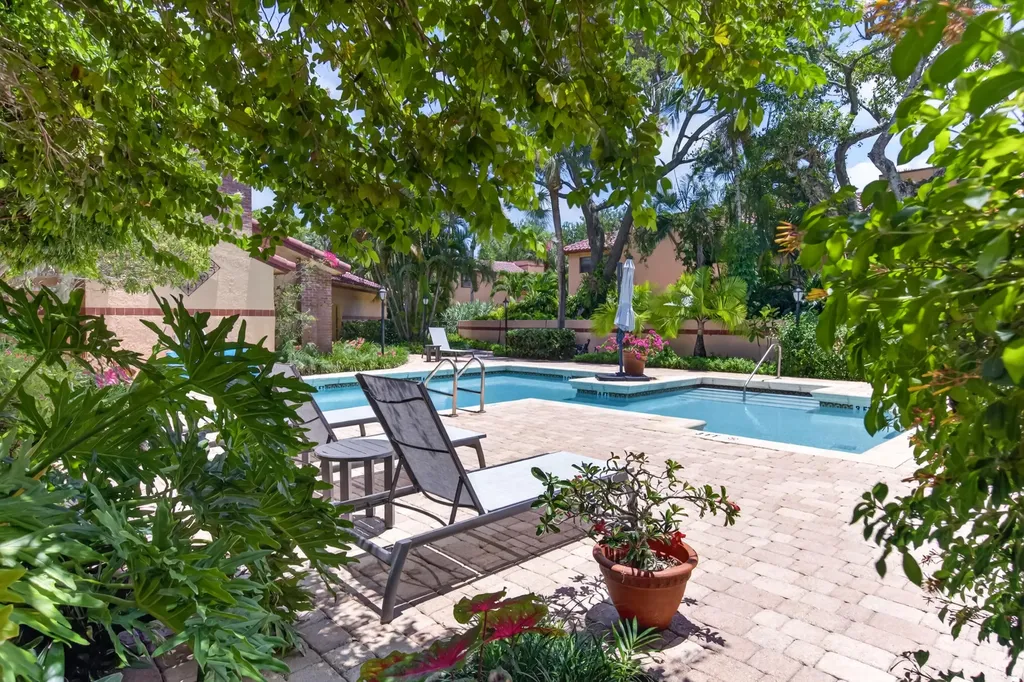 200 NE 17th Court Fort Lauderdale FL 33305