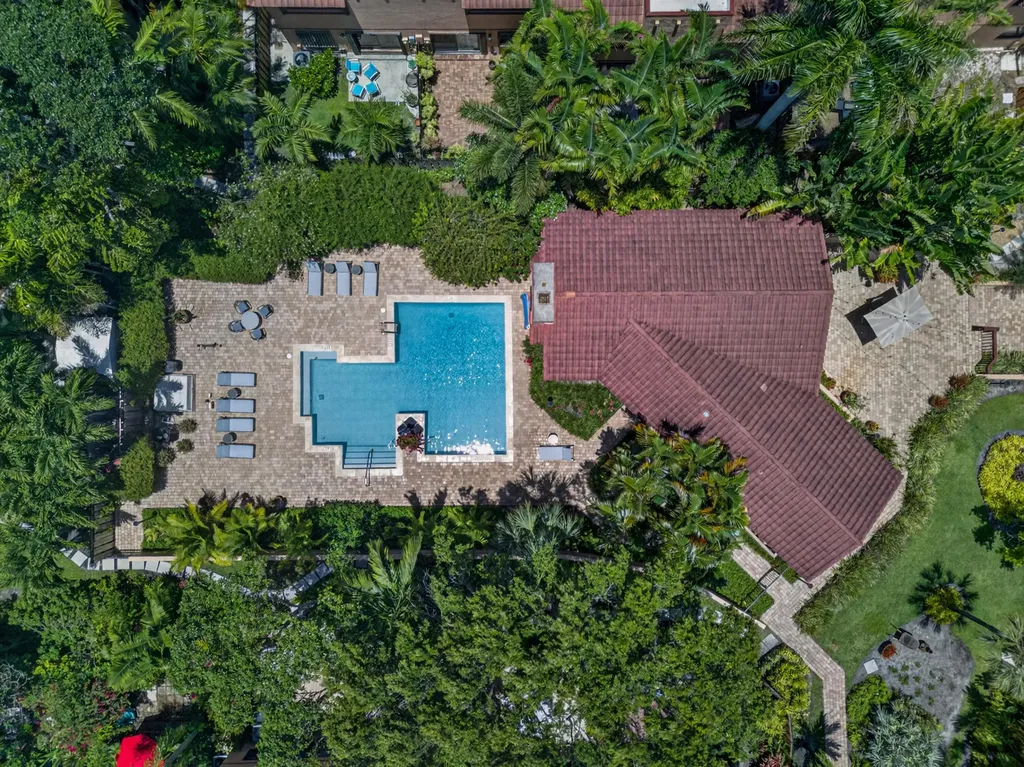 200 NE 17th Court Fort Lauderdale FL 33305