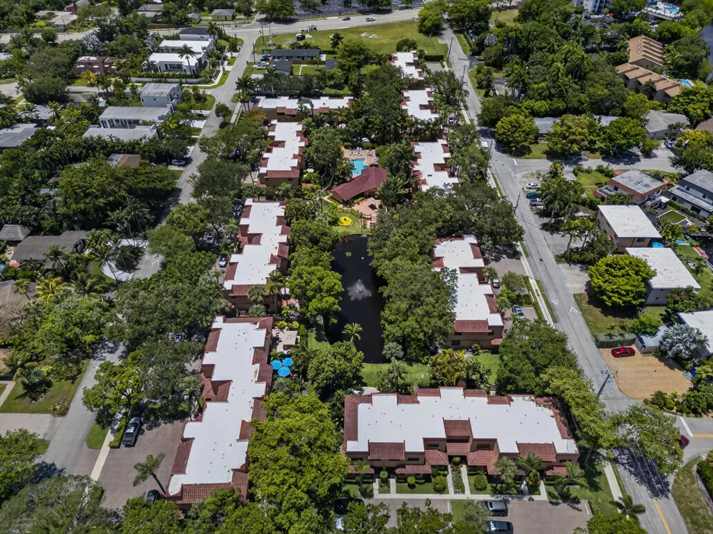 200 NE 17th Court Fort Lauderdale FL 33305