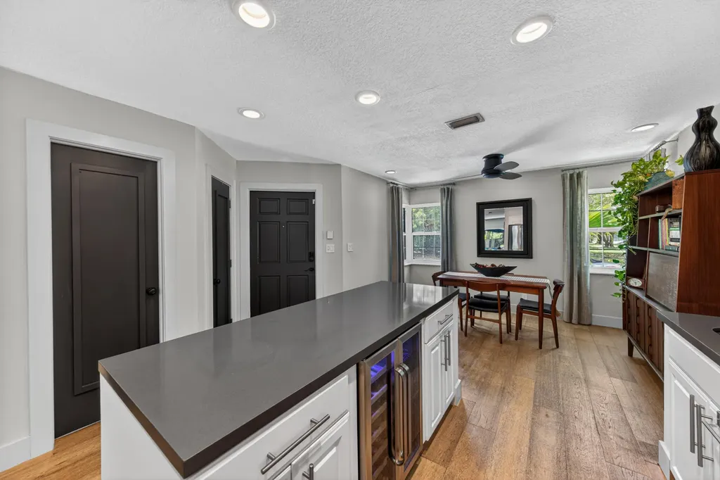 200 NE 17th Court Fort Lauderdale FL 33305