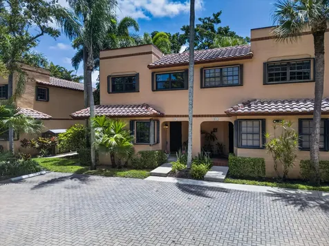 200 NE 17th Court Fort Lauderdale FL 33305