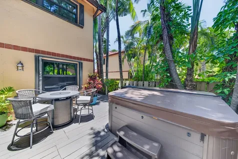 200 NE 17th Court Fort Lauderdale FL 33305