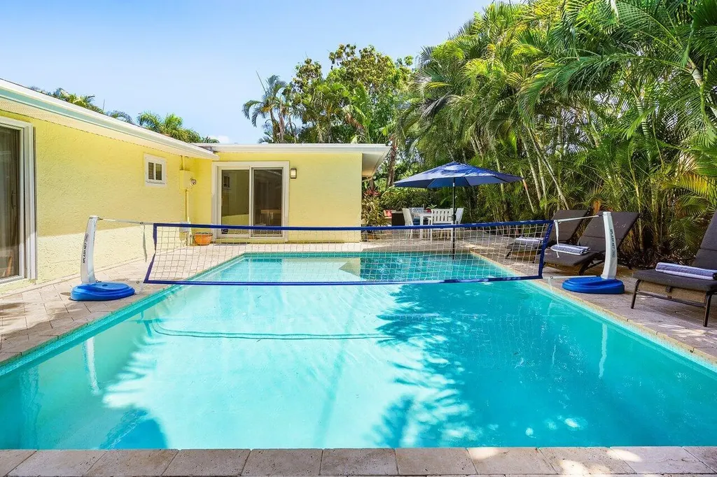 671 Lindell Boulevard Delray Beach FL 33444