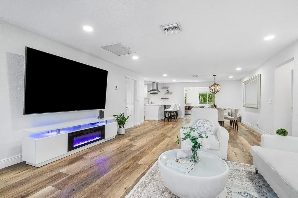 671 Lindell Boulevard Delray Beach FL 33444
