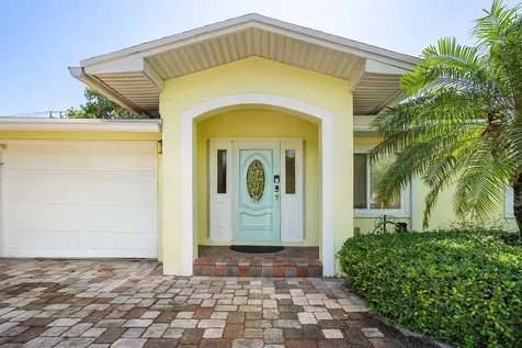 671 Lindell Delray Beach FL 33444