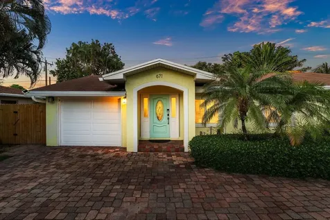 671 Lindell Delray Beach FL 33444