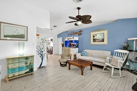 8143 SE Woodland Road Hobe Sound FL 33455