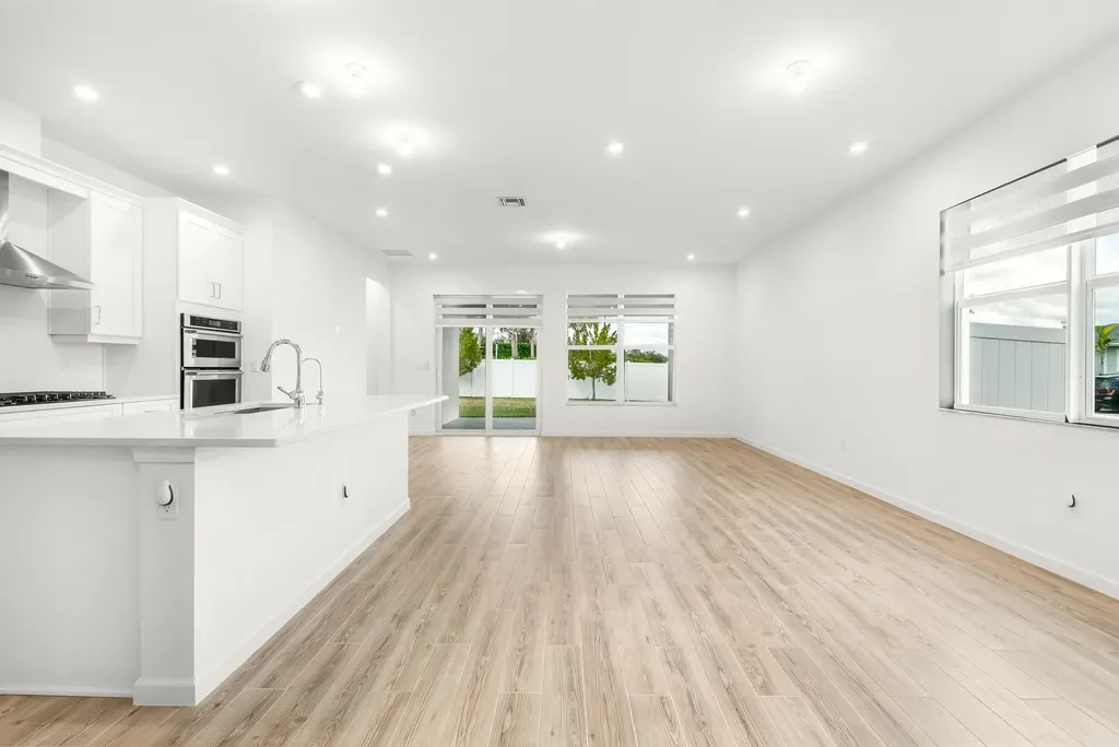 10638 SW Hensley Street Port St Lucie FL 34987