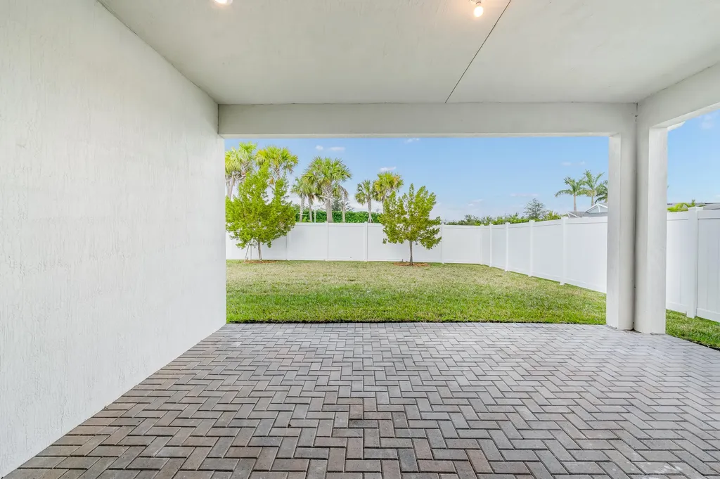 10638 SW Hensley Street Port St Lucie FL 34987