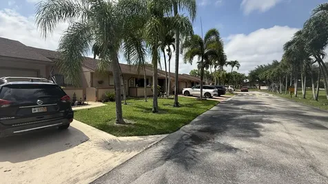 63 Mayfair Lane Boynton Beach FL 33426