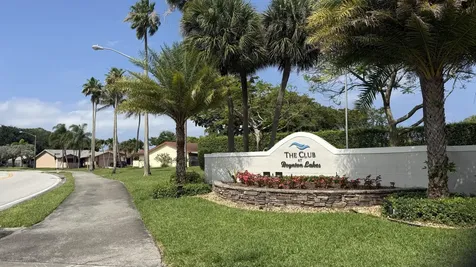 63 Mayfair Lane Boynton Beach FL 33426